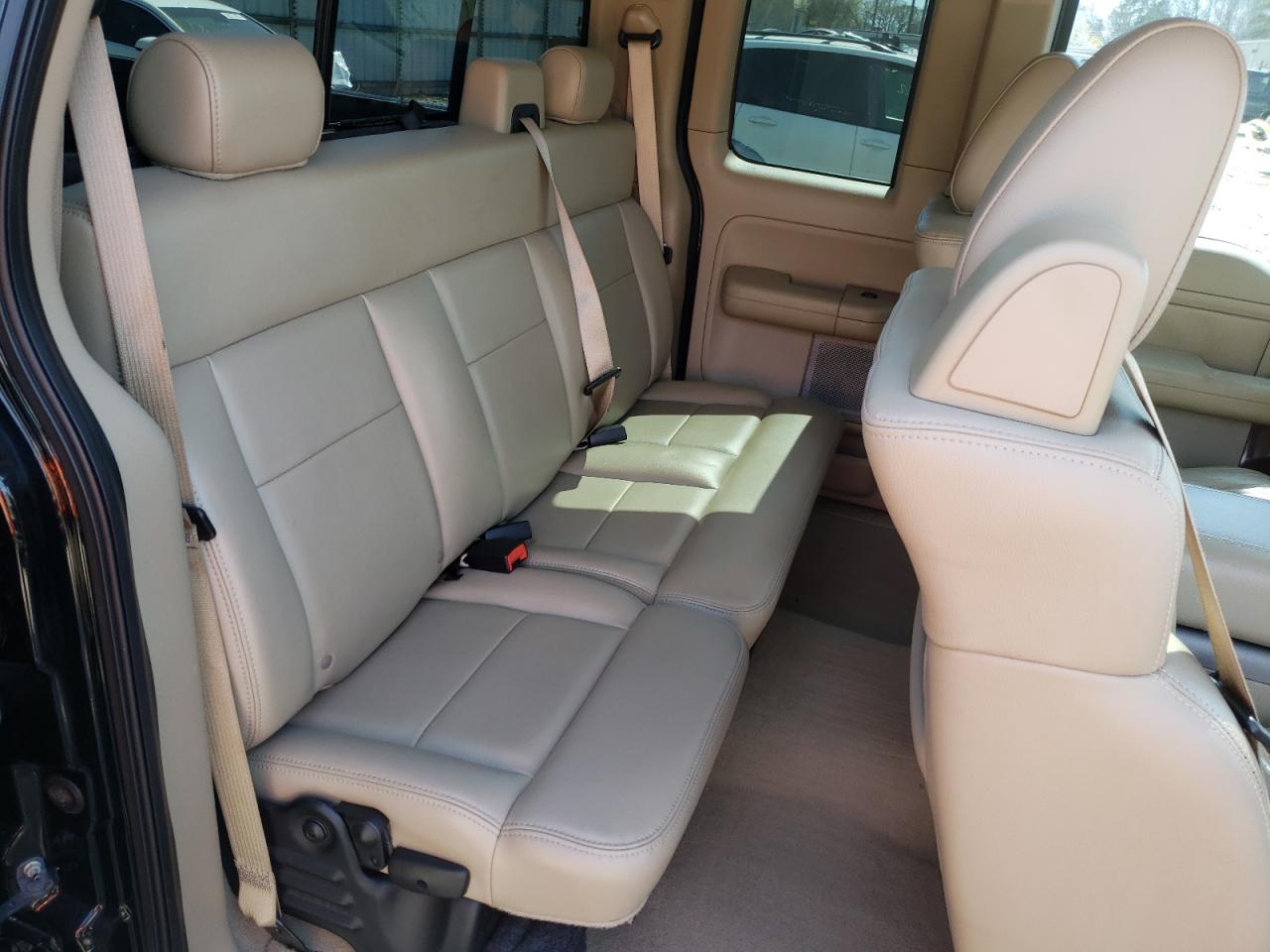 Photo 6 from auction – 2006 FORD F150 with VIN 1FTPX14506NB52300