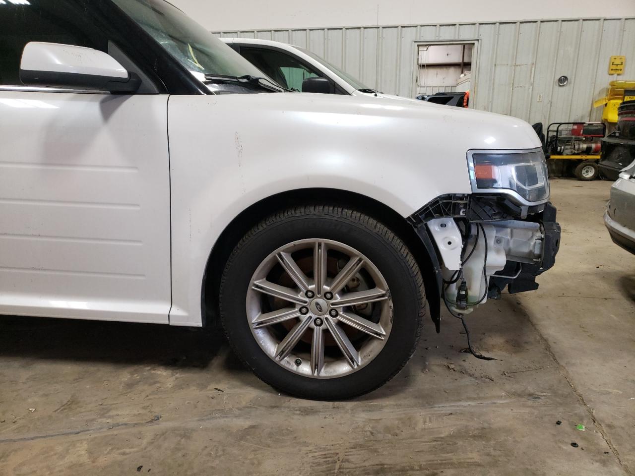 Photo 9 from auction – 2015 FORD FLEX LIMIT with VIN 2FMHK6D87FBA02086