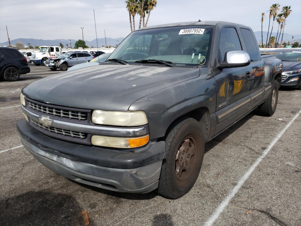 Photo 2 from auction – 2001 CHEVROLET SILVERADO with VIN 2GCEC19T011264616