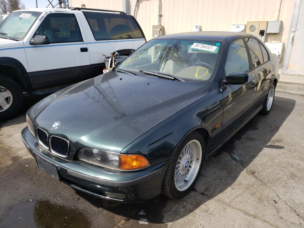 Photo 2 from auction – 2000 BMW 528 I AUTO with VIN WBADM6347YGU12455