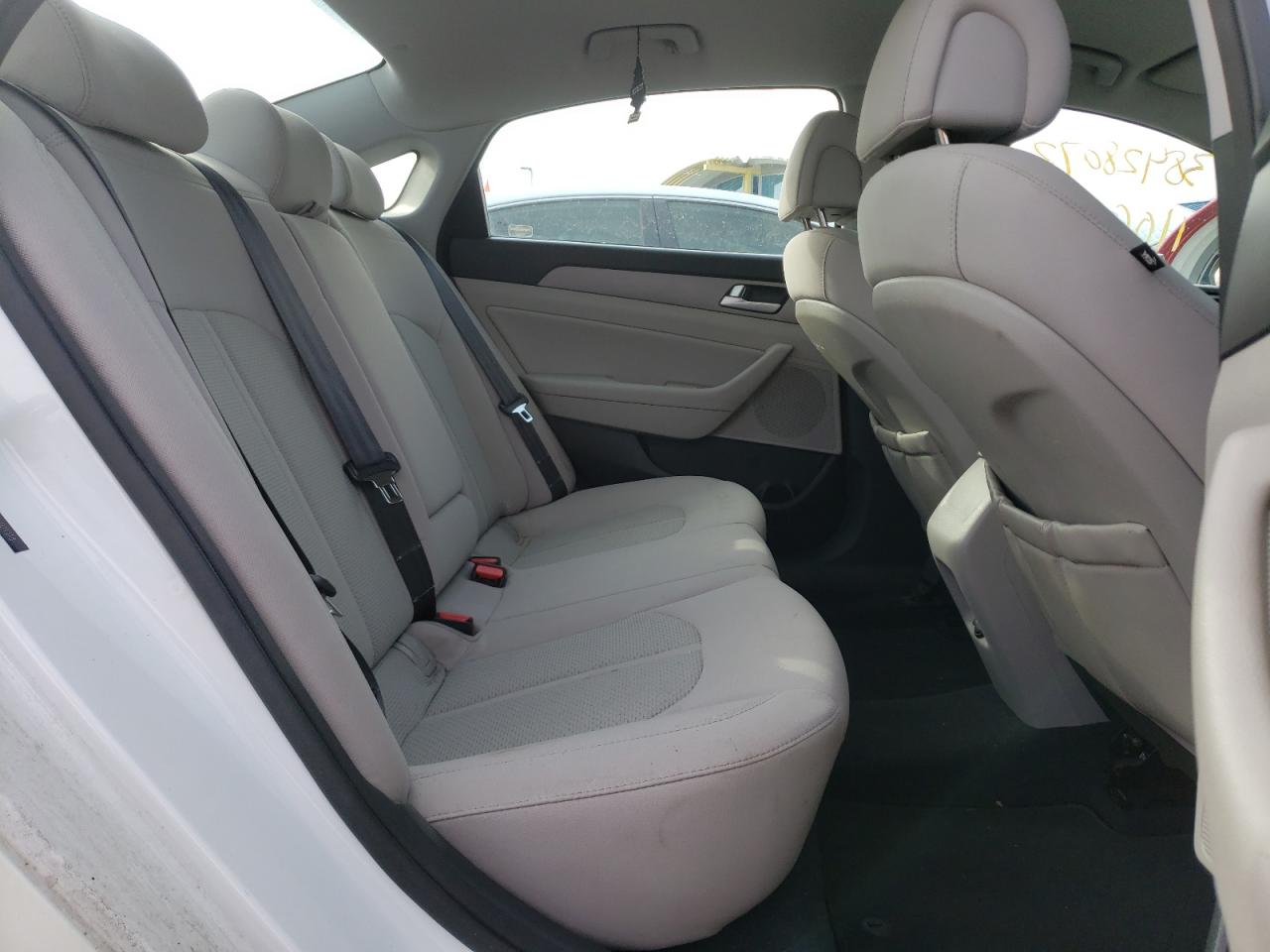 Photo 6 from auction – 2015 HYUNDAI SONATA SE with VIN 5NPE24AF5FH021318