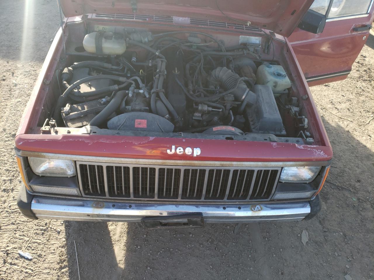 Photo 7 from auction – 1988 JEEP CHER 4X4 with VIN 1JCML7820JT161406