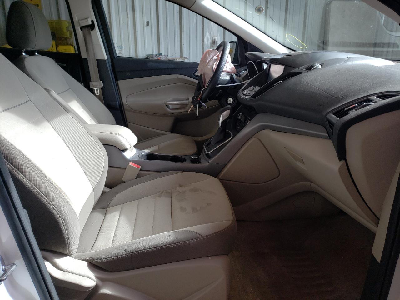 Photo 5 from auction – 2014 FORD ESCAPE SE with VIN 1FMCU0GX7EUA35117