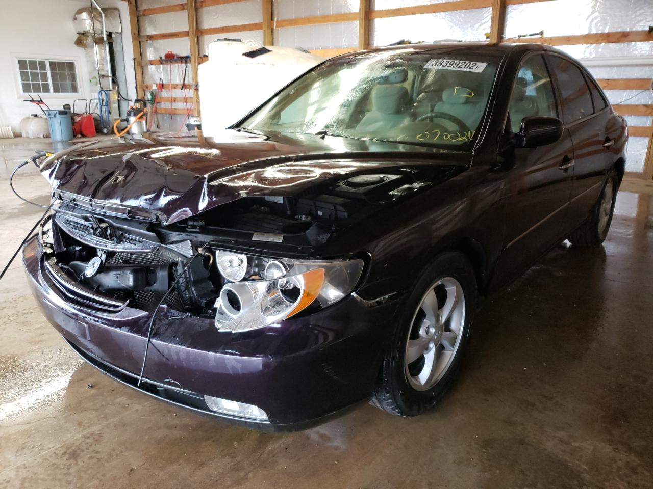Photo 2 from auction – 2006 HYUNDAI AZERA SE with VIN KMHFC46F66A070024