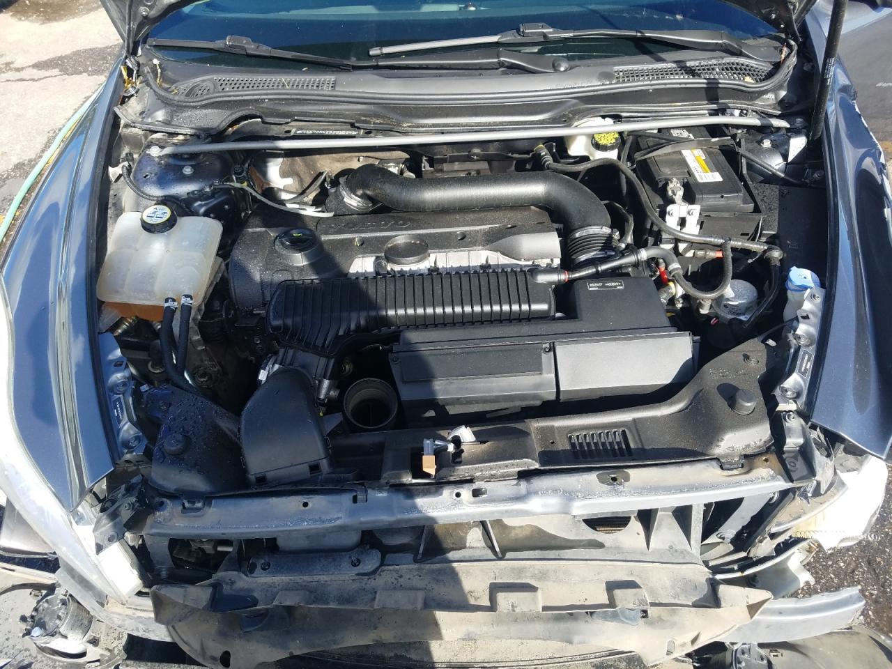 Photo 7 from auction – 2013 VOLVO C30 T5 with VIN YV1672MK5D2310341