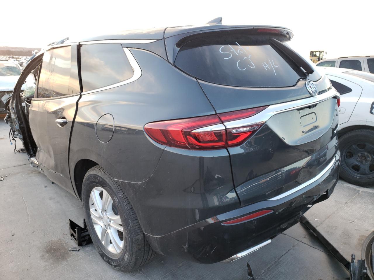 Photo 3 from auction – 2019 BUICK ENCLAVE PR with VIN 5GAEVBKW6KJ188316