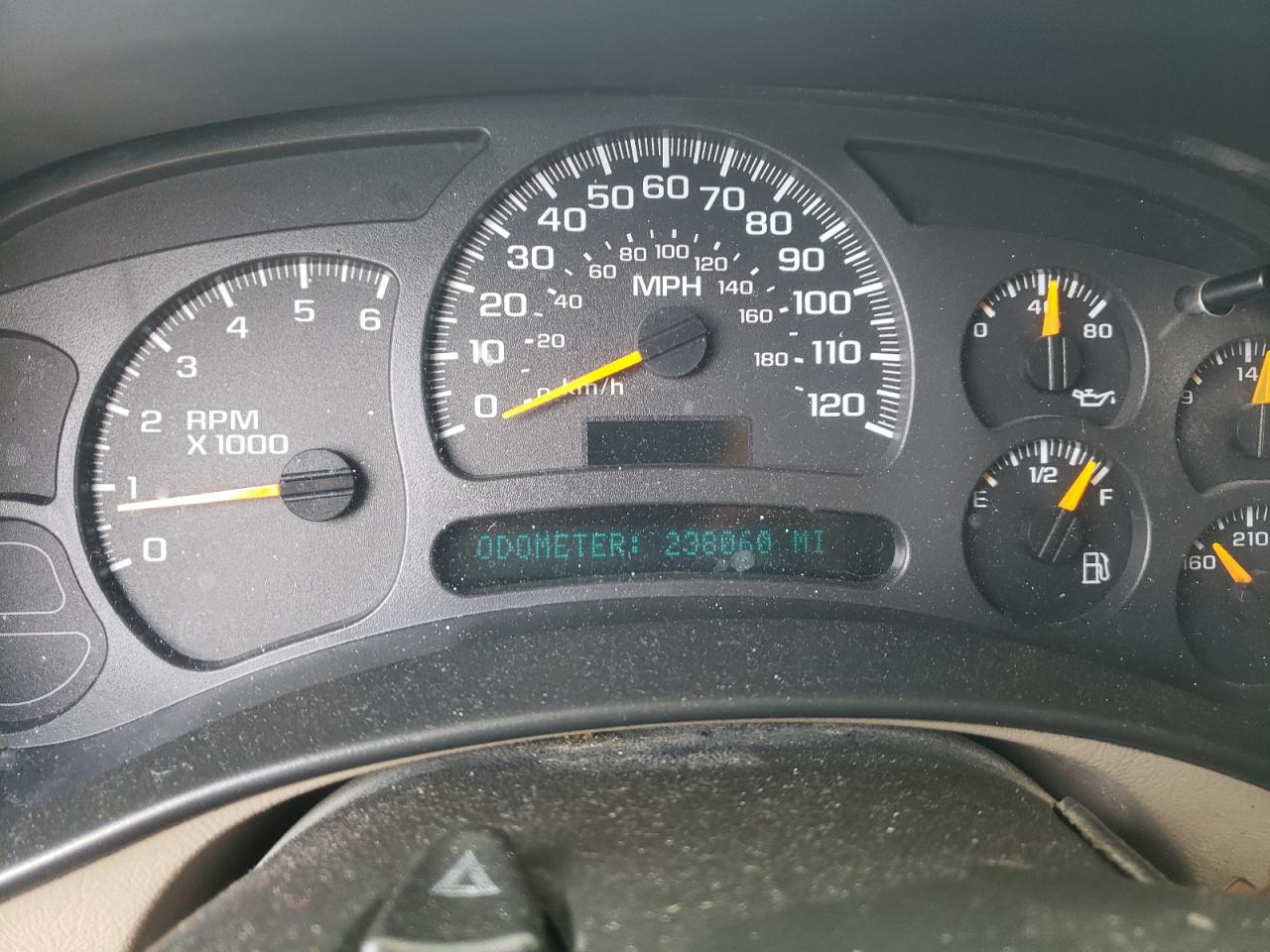 Photo 8 from auction – 2003 CHEVROLET SILVERADO with VIN 2GCEC19V831167944