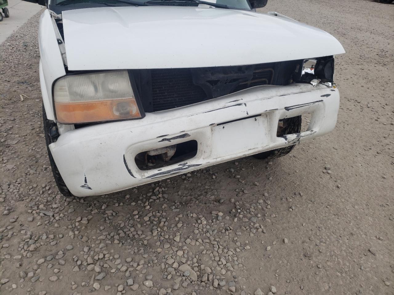 Photo 9 from auction – 2001 GMC JIMMY with VIN 1GKDT13W612198219