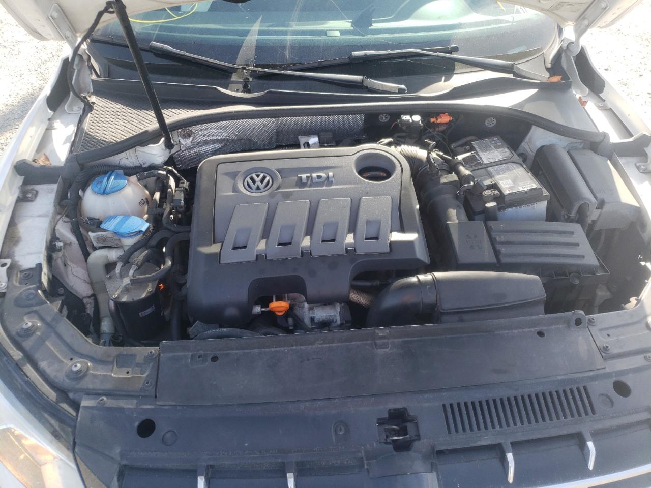 Photo 7 from auction – 2013 VOLKSWAGEN PASSAT SEL with VIN 1VWCN7A36DC101030