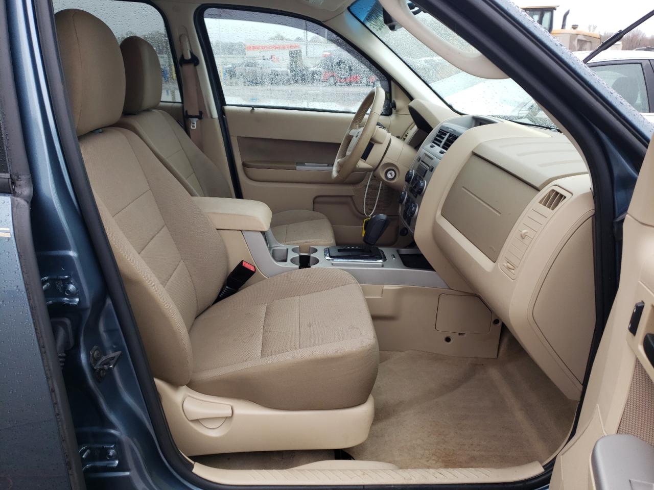 Photo 5 from auction – 2010 FORD ESCAPE XLT with VIN 1FMCU0D73AKB12074