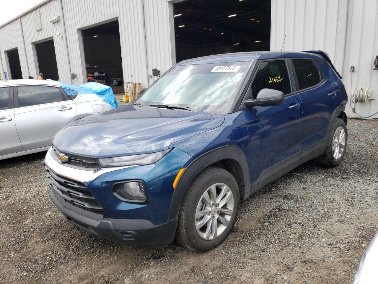 Photo 2 from auction – 2021 CHEVROLET TRAILBLAZE with VIN KL79MMS24MB141727