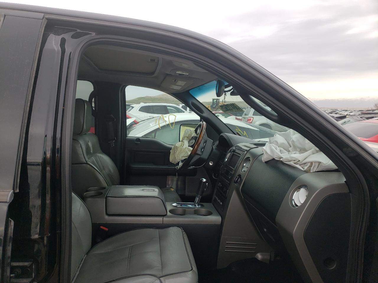 Photo 5 from auction – 2007 LINCOLN MARK LT with VIN 5LTPW18507FJ10876