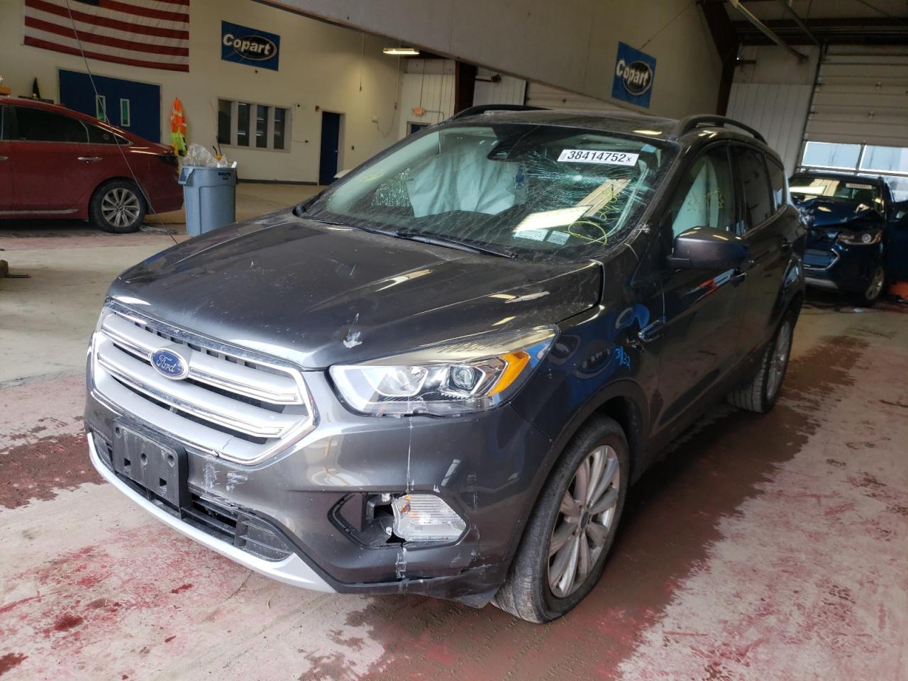 Photo 2 from auction – 2019 FORD ESCAPE SEL with VIN 1FMCU9HD4KUA68810