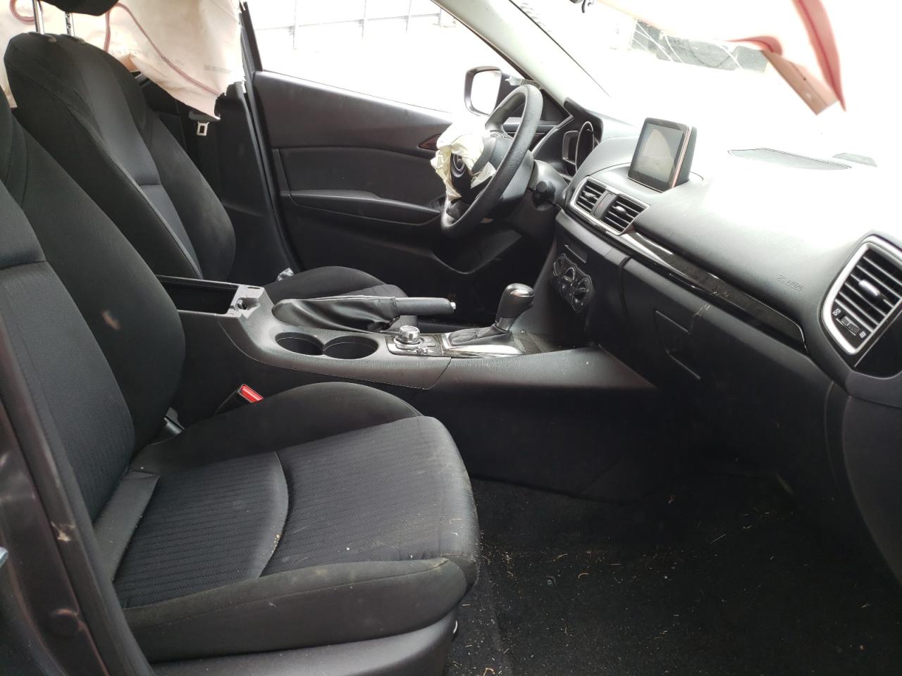 Photo 5 from auction – 2015 MAZDA 3 SPORT with VIN 3MZBM1U70FM226830