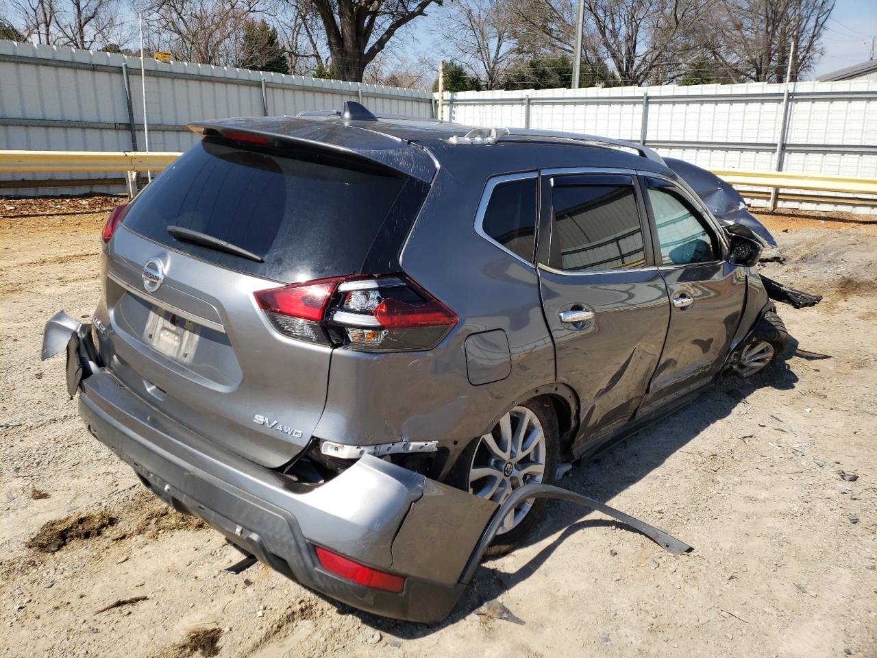 Photo 4 from auction – 2018 NISSAN ROGUE S with VIN KNMAT2MV2JP588442