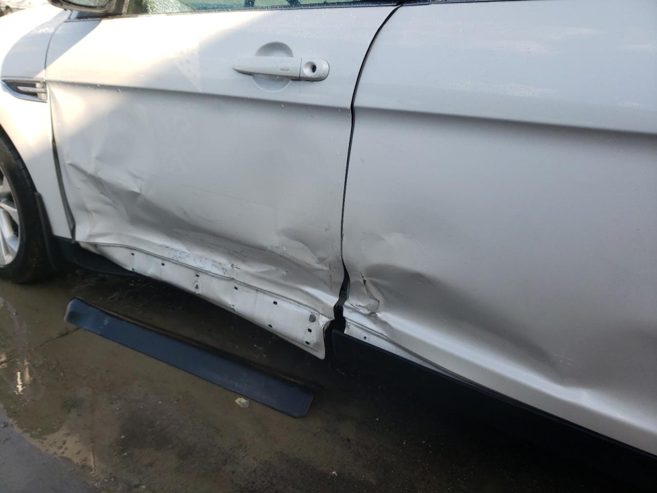 Photo 9 from auction – 2013 FORD TAURUS SEL with VIN 1FAHP2E80DG220525