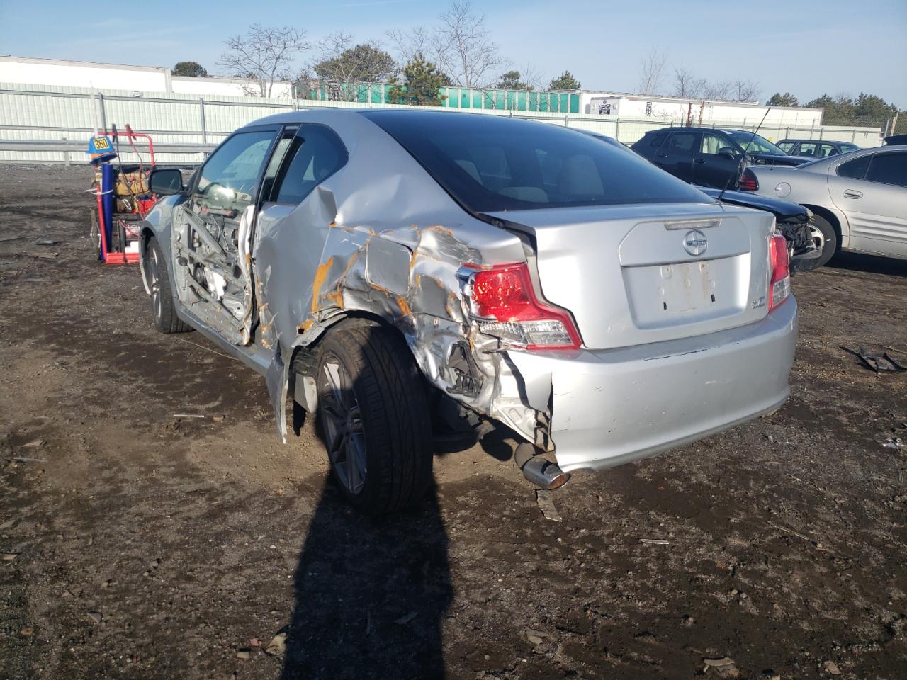 Photo 3 from auction – 2013 TOYOTA SCION TC with VIN JTKJF5C73D3062403