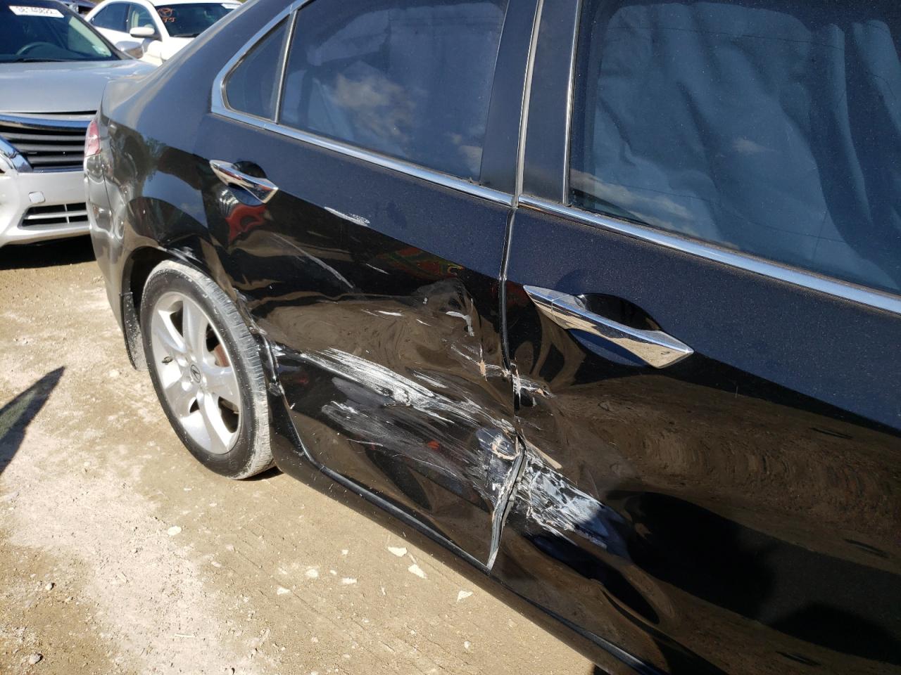 Photo 9 from auction – 2010 ACURA TSX with VIN JH4CU2F65AC022289