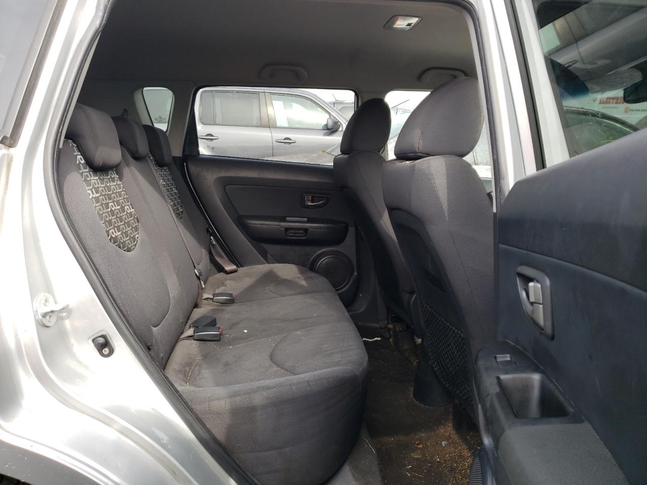 Photo 6 from auction – 2010 KIA SOUL + with VIN KNDJT2A24A7165520