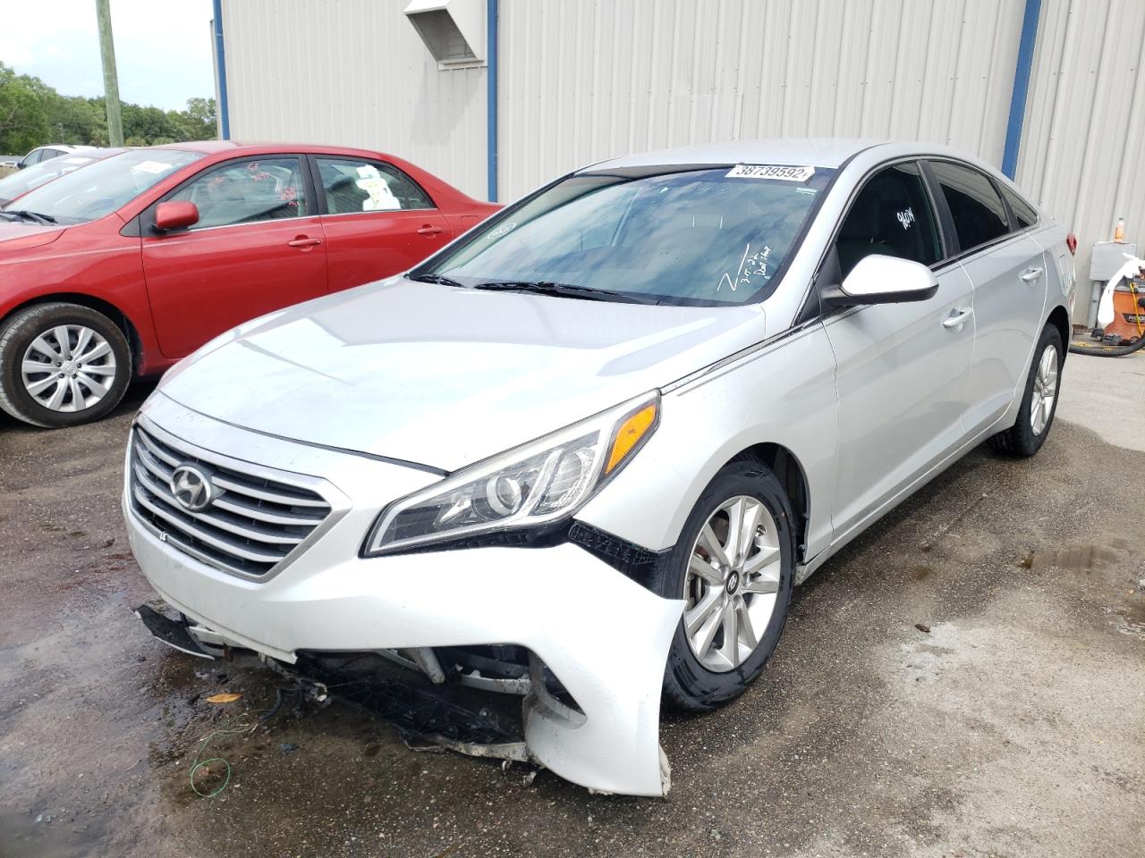 Photo 2 from auction – 2015 HYUNDAI SONATA SE with VIN 5NPE24AF2FH164615