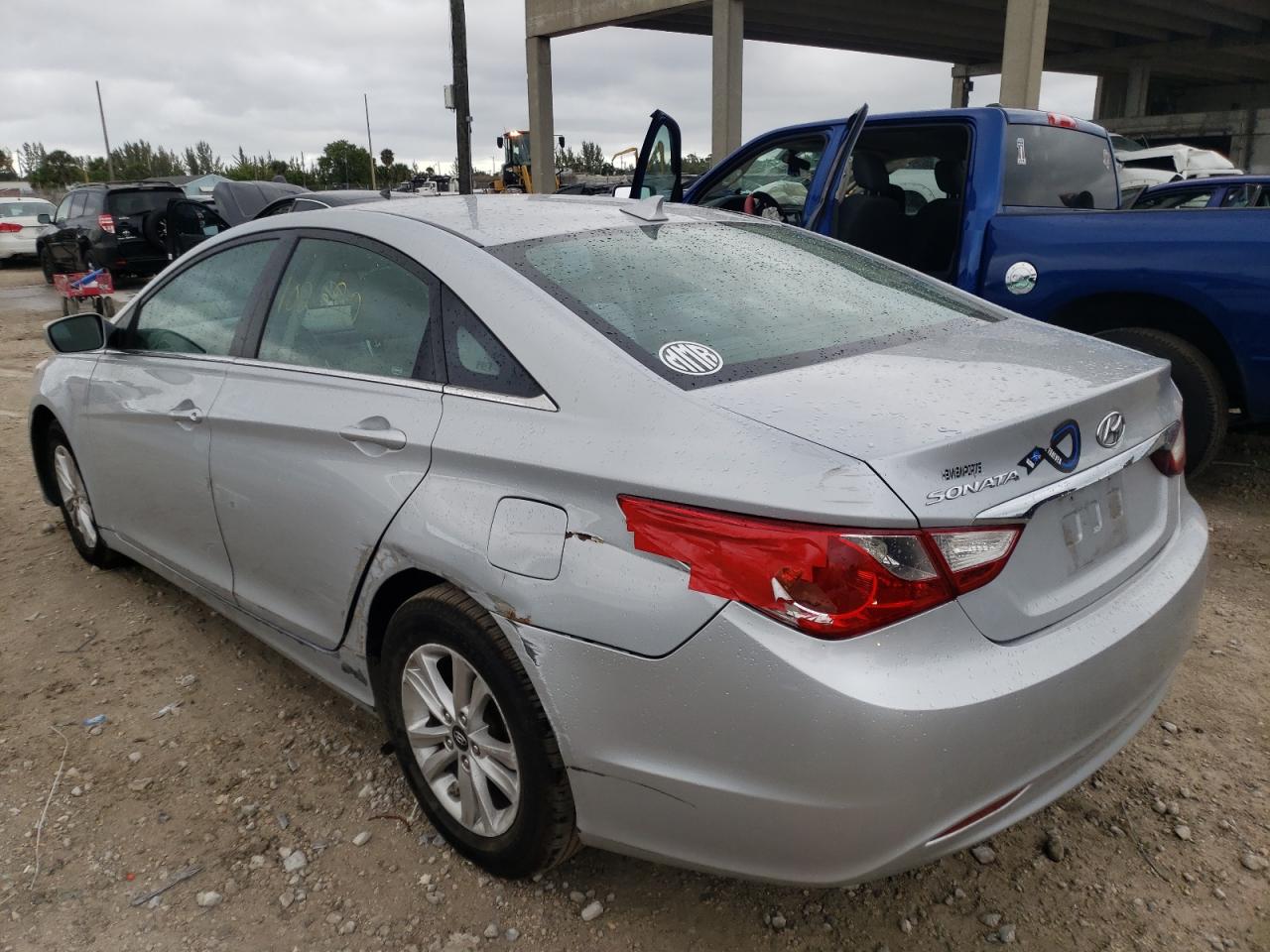 Photo 3 from auction – 2012 HYUNDAI SONATA GLS with VIN 5NPEB4AC4CH420156
