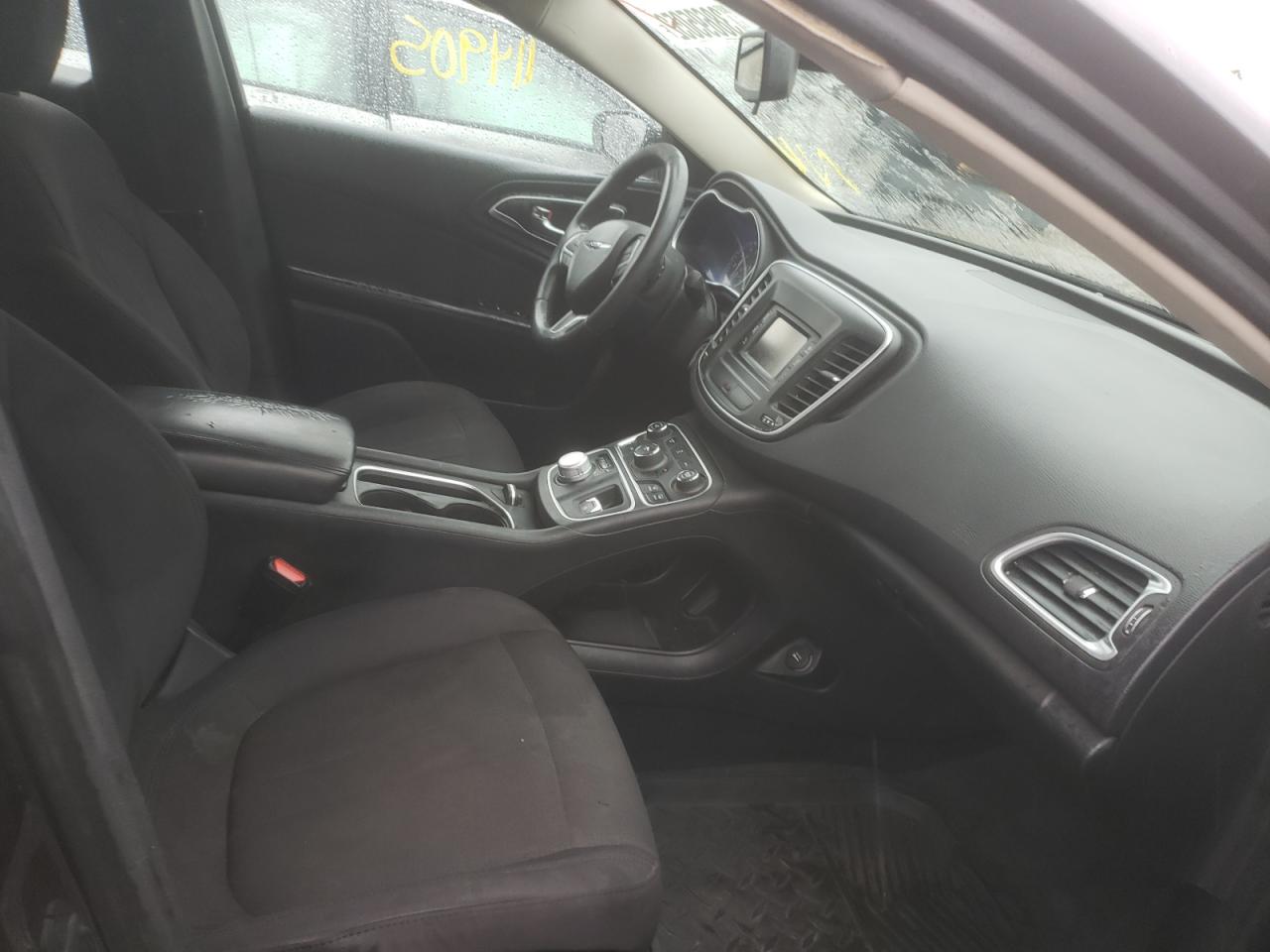 Photo 5 from auction – 2015 CHRYSLER 200 LIMITE with VIN 1C3CCCAB9FN552683