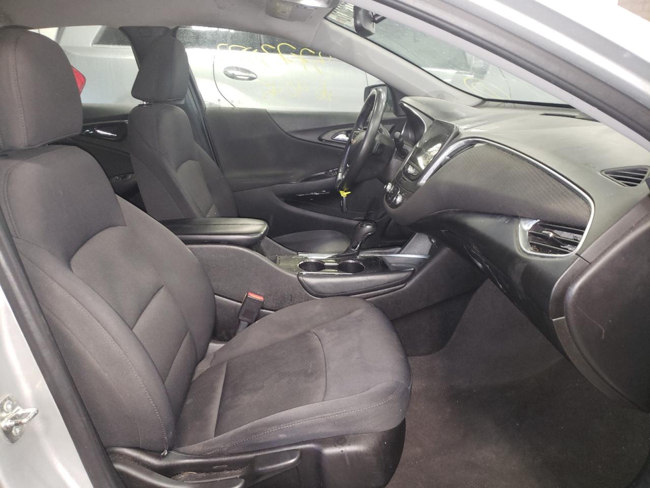 Photo 5 from auction – 2016 CHEVROLET MALIBU LT with VIN 1G1ZE5ST2GF352588