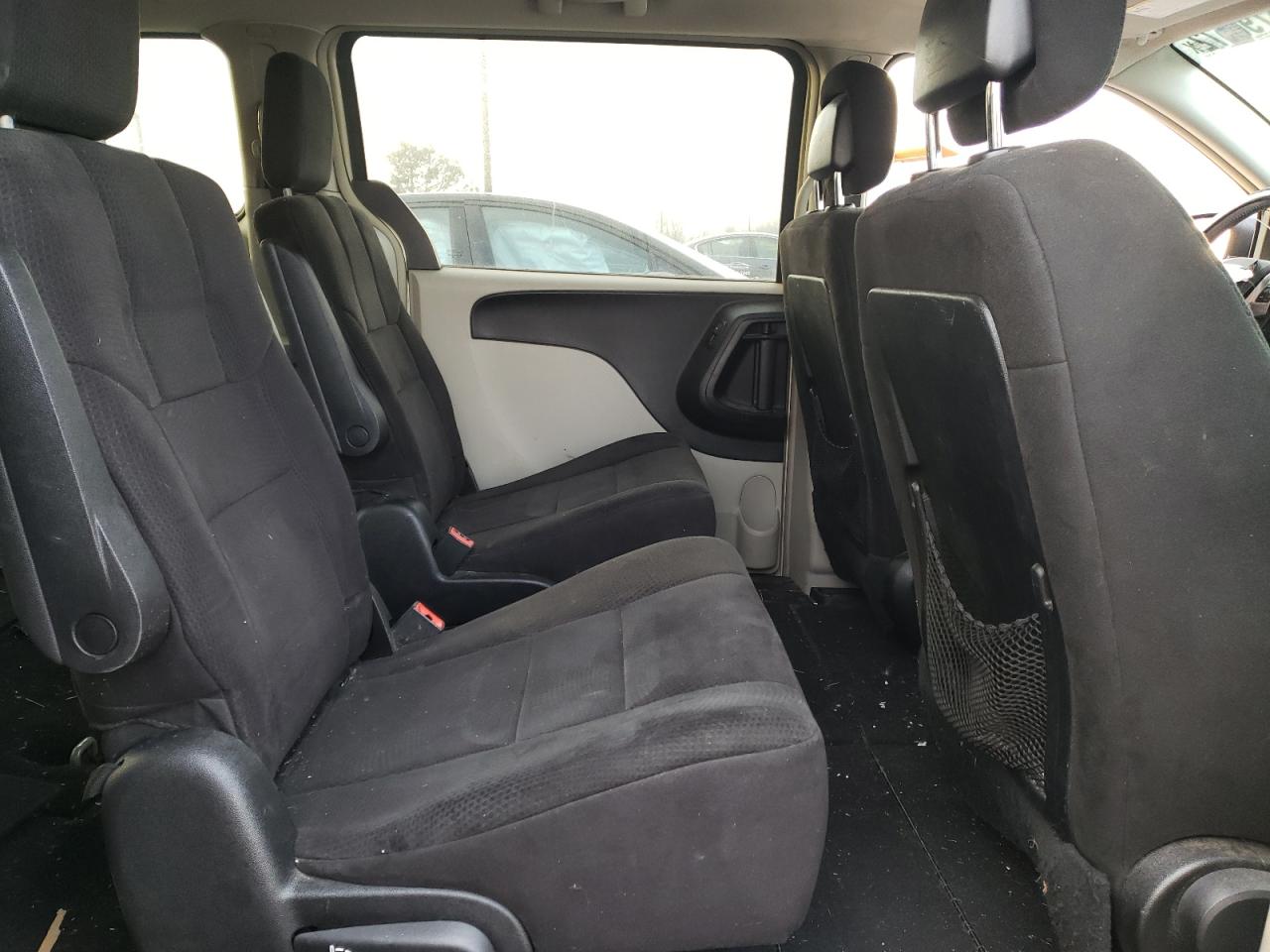 Photo 6 from auction – 2011 CHRYSLER TOWN & COU with VIN 2A4RR5DG7BR754193