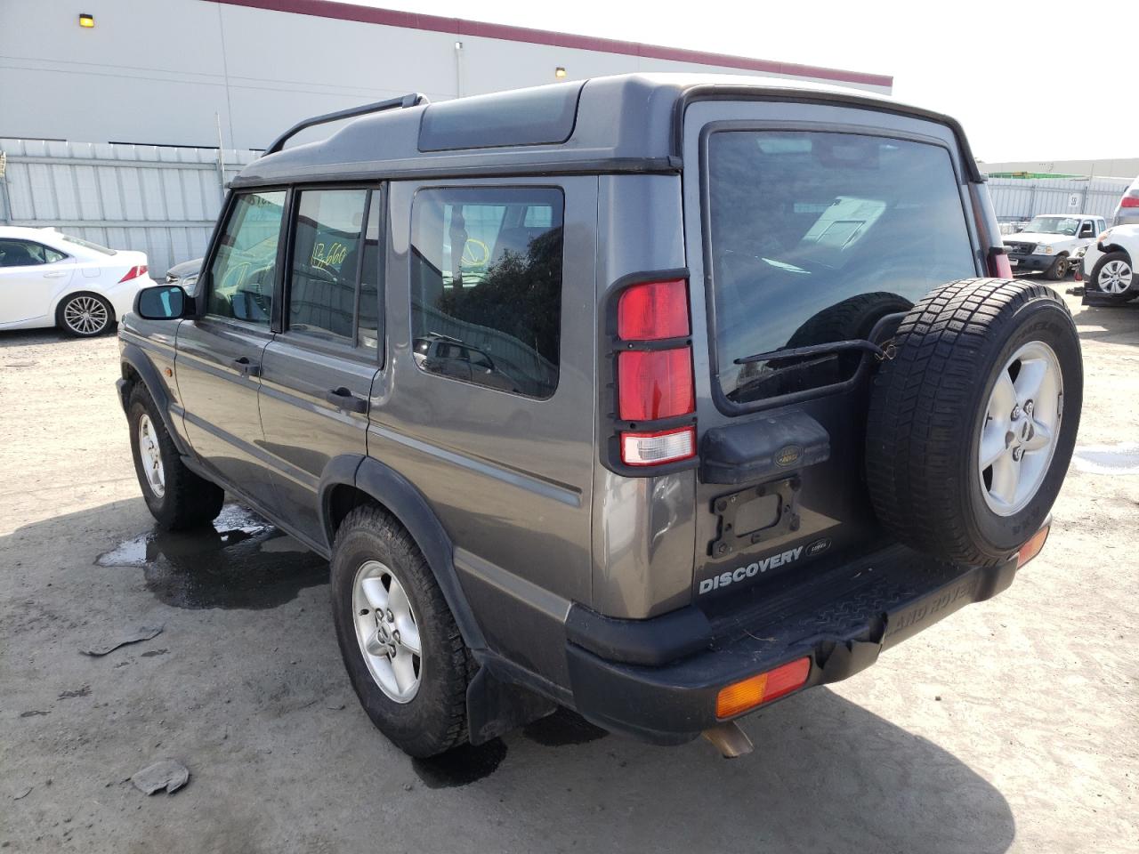 Photo 3 from auction – 2002 LAND ROVER DISCOVERY with VIN SALTL15442A739948