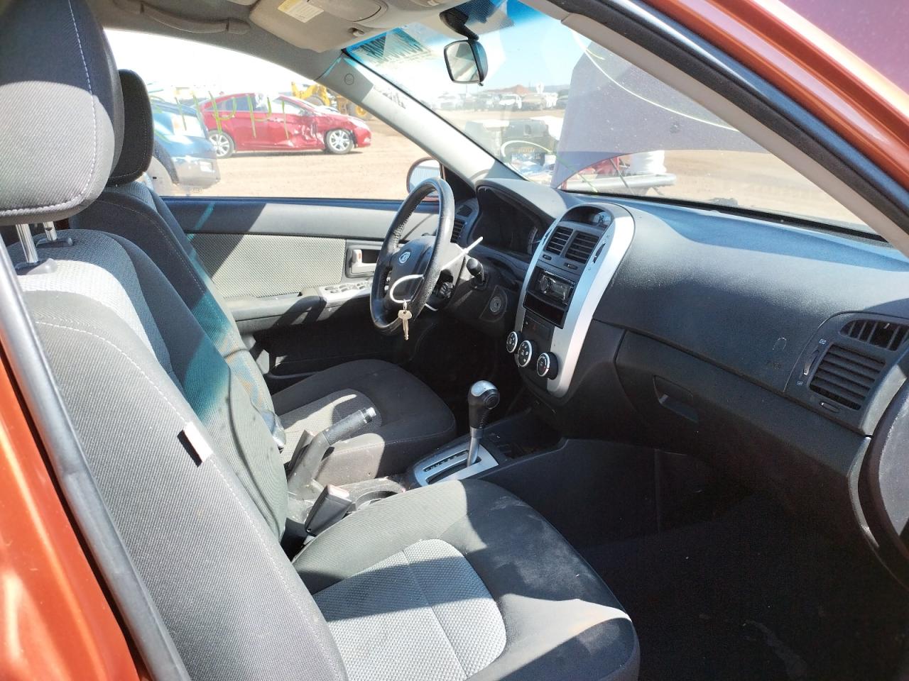 Photo 5 from auction – 2009 KIA SPECTRA SX with VIN KNAFE242295023134