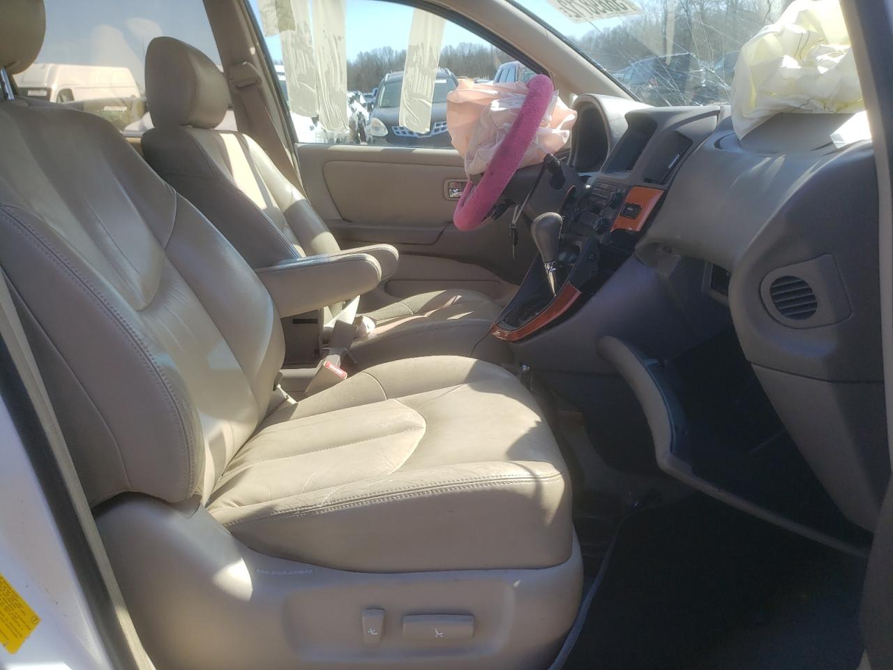 Photo 5 from auction – 2001 LEXUS RX 300 with VIN JTJGF10U110105618