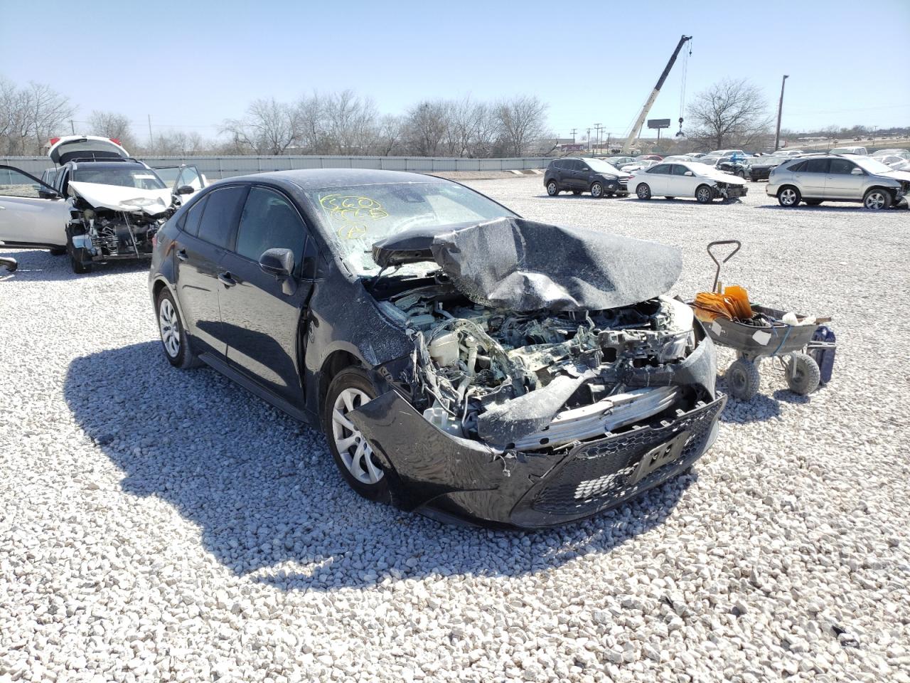 TOYOTA COROLLA LE 2020 with VIN 5YFEPRAE2LP065944 - Photo from auction