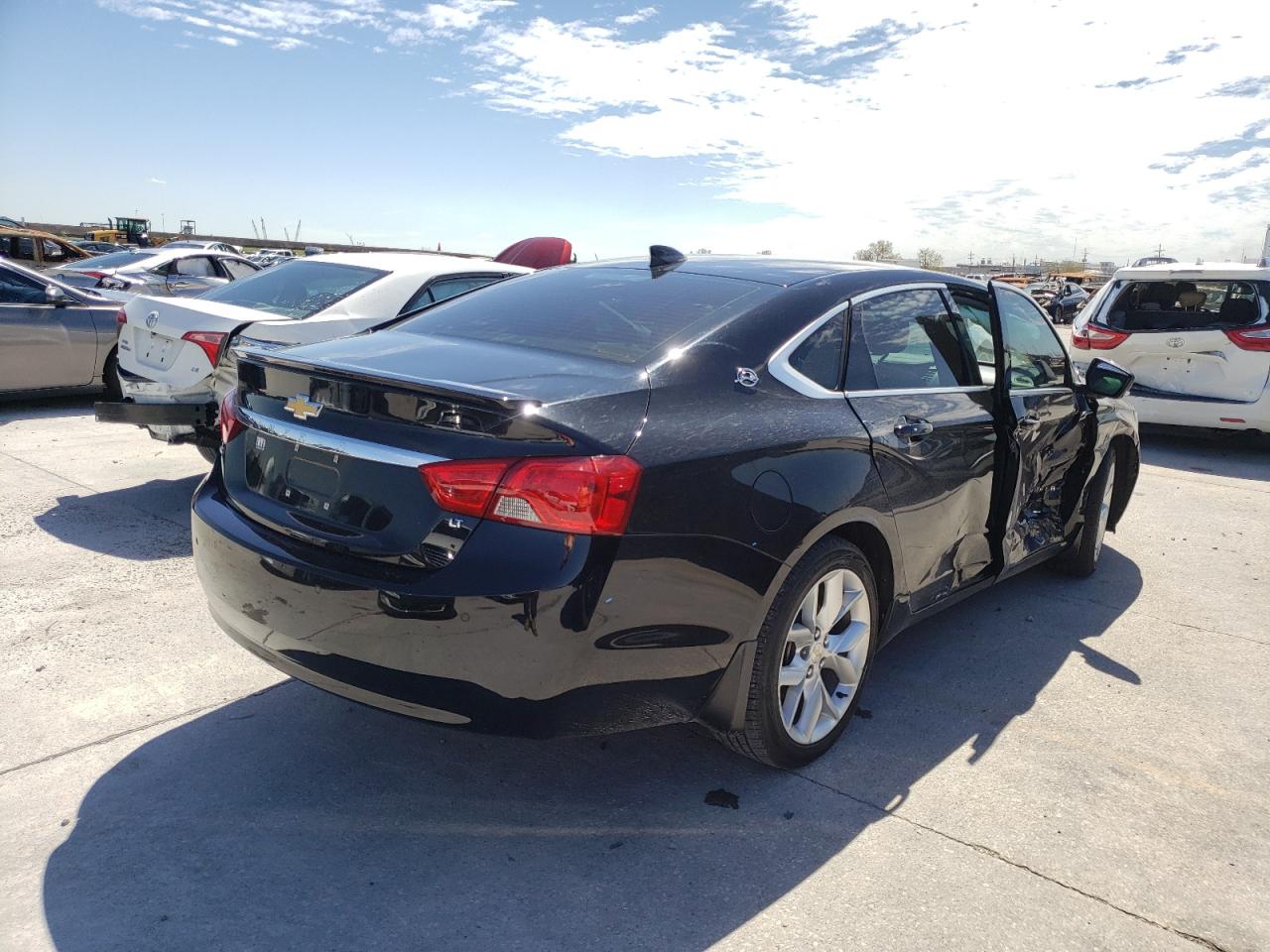 Photo 4 from auction – 2017 CHEVROLET IMPALA LT with VIN 2G1105S32H9198342