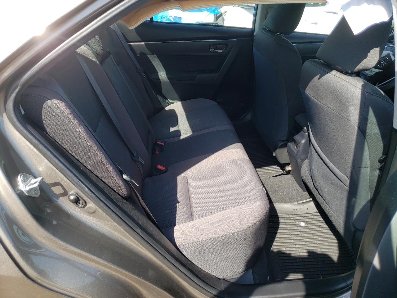 Photo 6 from auction – 2018 TOYOTA COROLLA L with VIN 2T1BURHE7JC105739