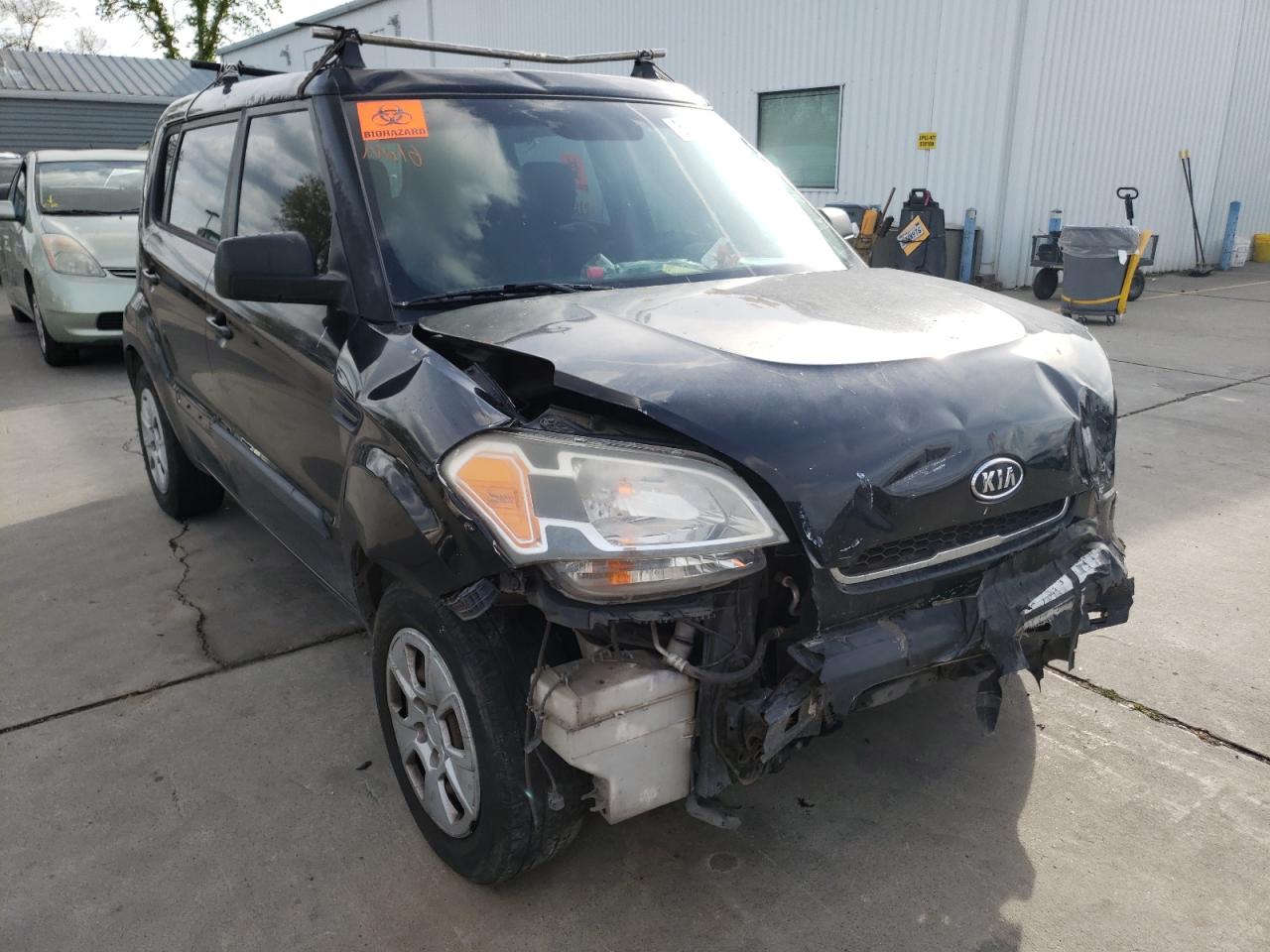 KIA SOUL 2011 with VIN KNDJT2A10B7311341 - Photo from auction