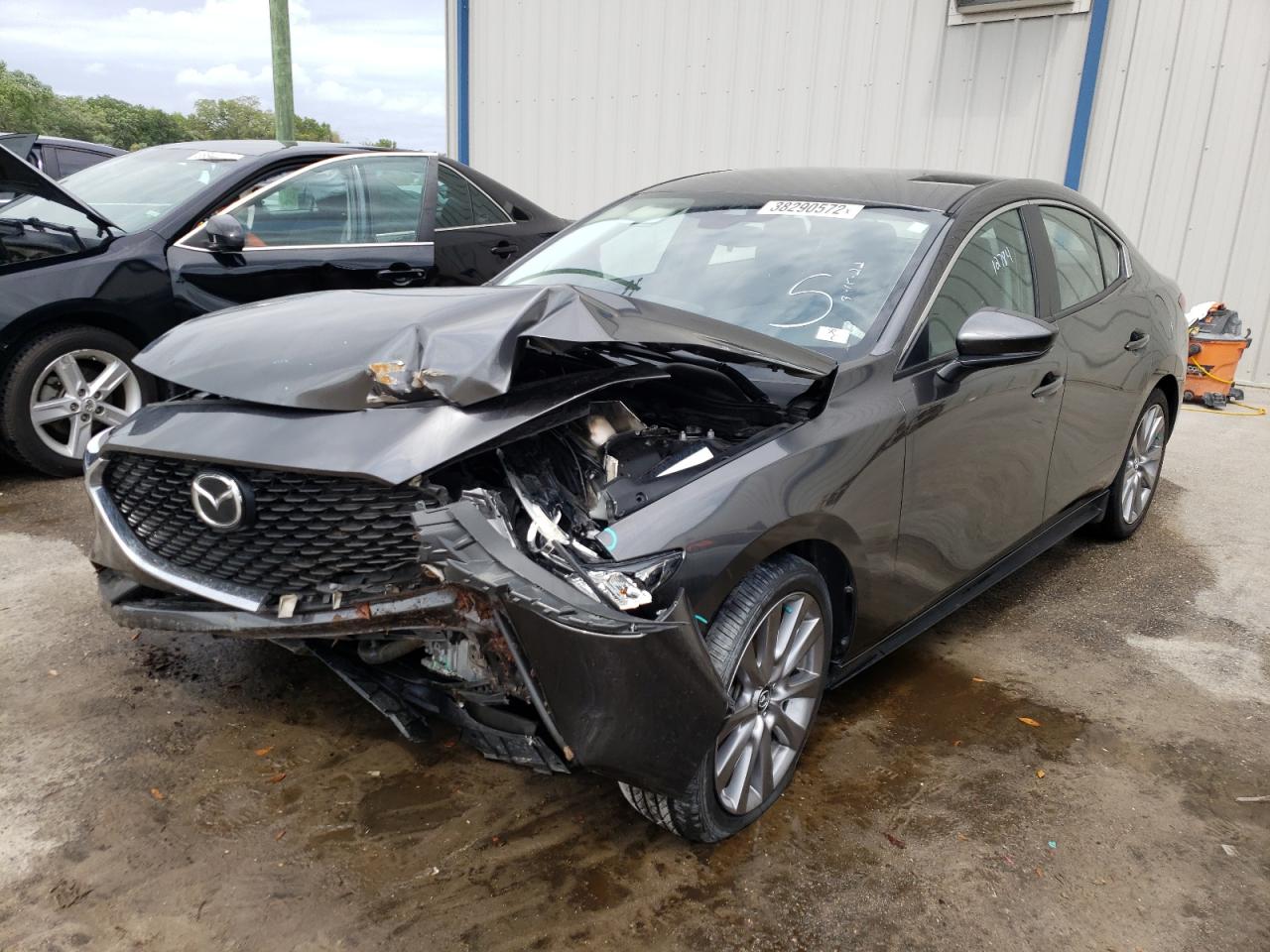 Photo 2 from auction – 2021 MAZDA 3 SELECT with VIN JM1BPABL3M1334993