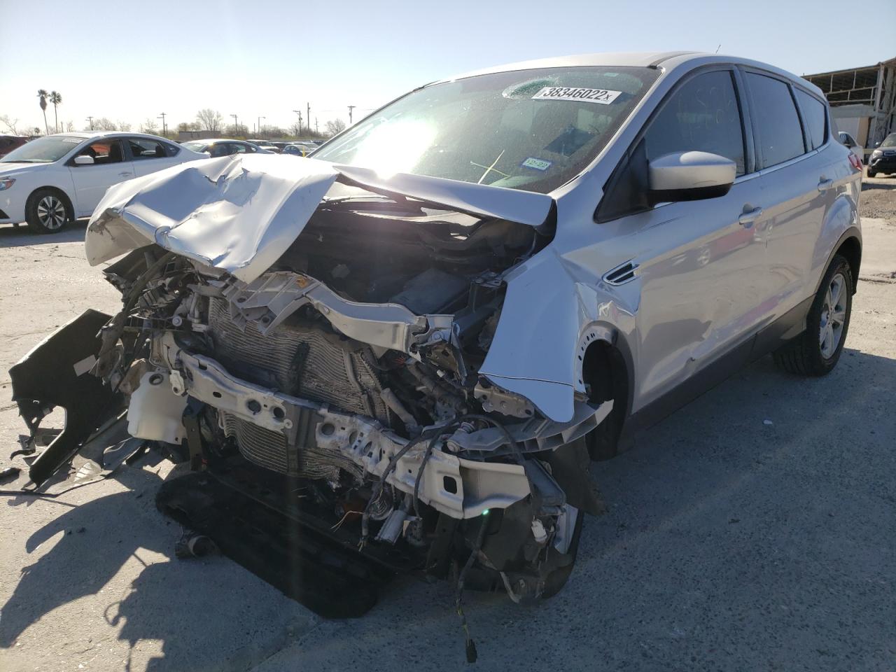 Photo 2 from auction – 2016 FORD ESCAPE SE with VIN 1FMCU0G77GUB23135