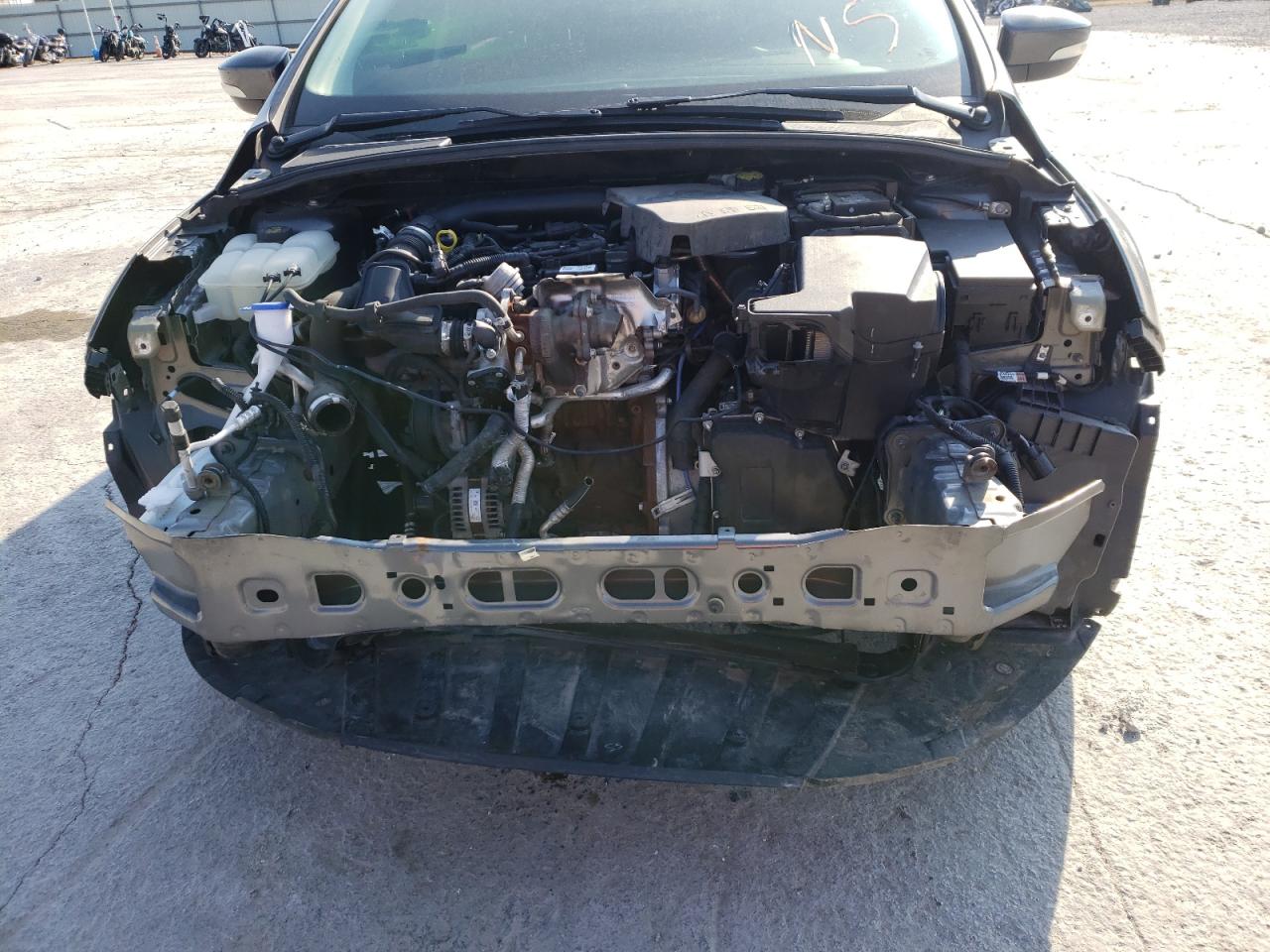 Photo 9 from auction – 2016 FORD FOCUS SE with VIN 1FADP3FE6GL369381