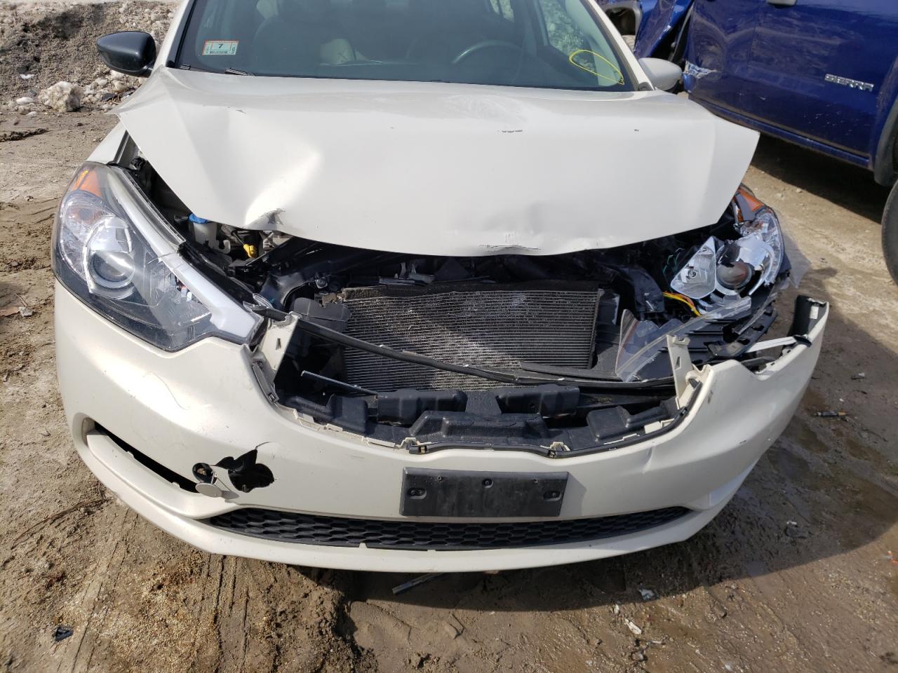 Photo 9 from auction – 2015 KIA FORTE LX with VIN KNAFK4A66F5278988