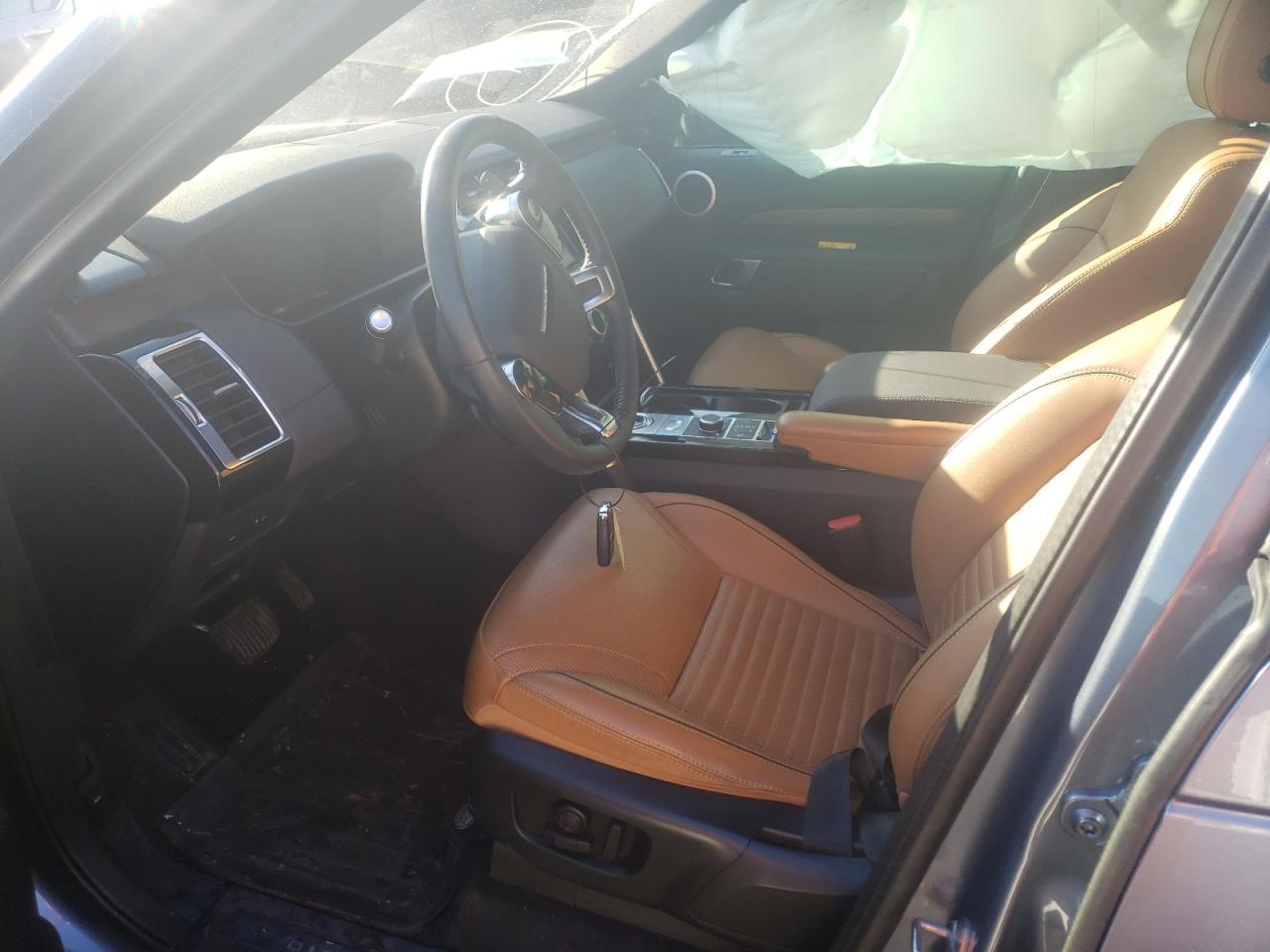 Photo 5 from auction – 2019 LAND ROVER DISCOVERY with VIN SALRR2RV6K2410891