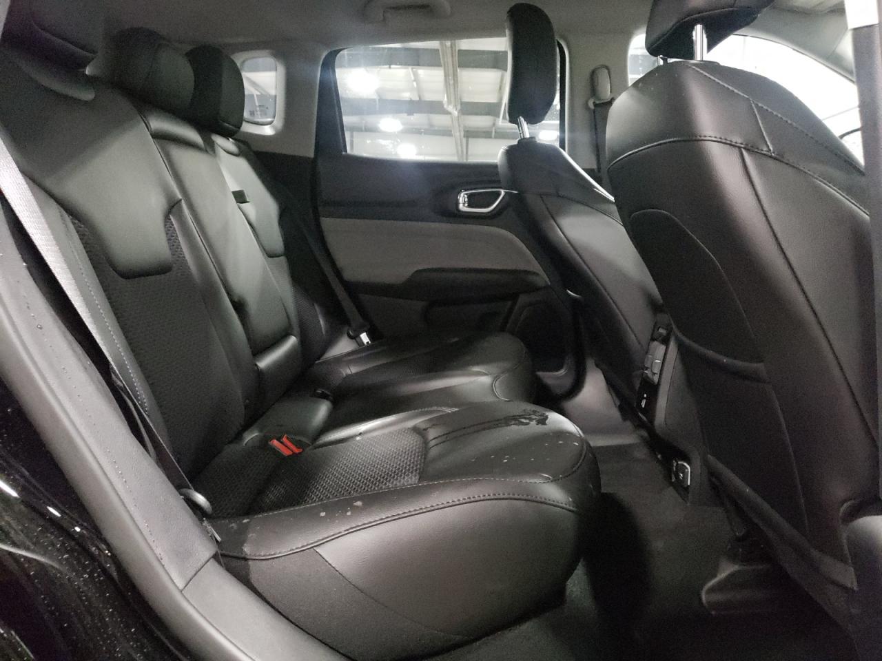 Photo 6 from auction – 2022 JEEP COMPASS LA with VIN 3C4NJDBB5NT102218