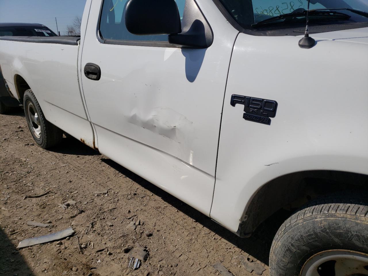 Photo 9 from auction – 2003 FORD F150 with VIN 2FTRF17W33CA23288