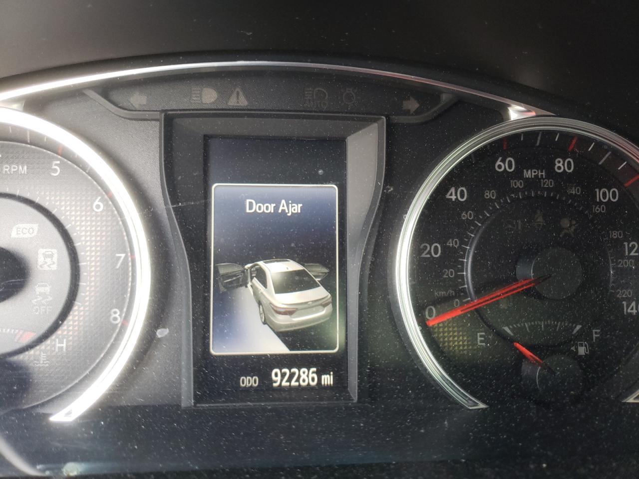 Photo 8 from auction – 2017 TOYOTA CAMRY LE with VIN 4T1BF1FK2HU661096