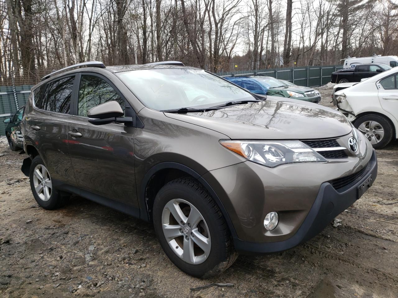 TOYOTA RAV4 XLE 2014 with VIN JTMRFREV7ED093338 - Photo from auction