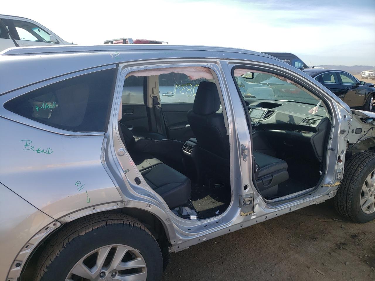 Photo 9 from auction – 2016 HONDA CR-V EXL with VIN 2HKRM4H75GH663193