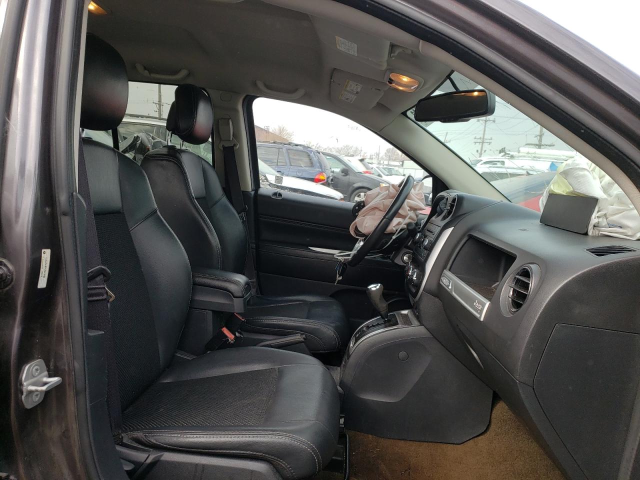 Photo 5 from auction – 2016 JEEP COMPASS LA with VIN 1C4NJDEB7GD617435