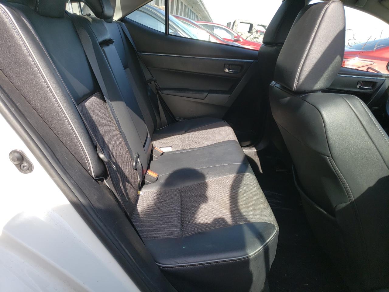 Photo 6 from auction – 2015 TOYOTA COROLLA L with VIN 5YFBURHE8FP317167