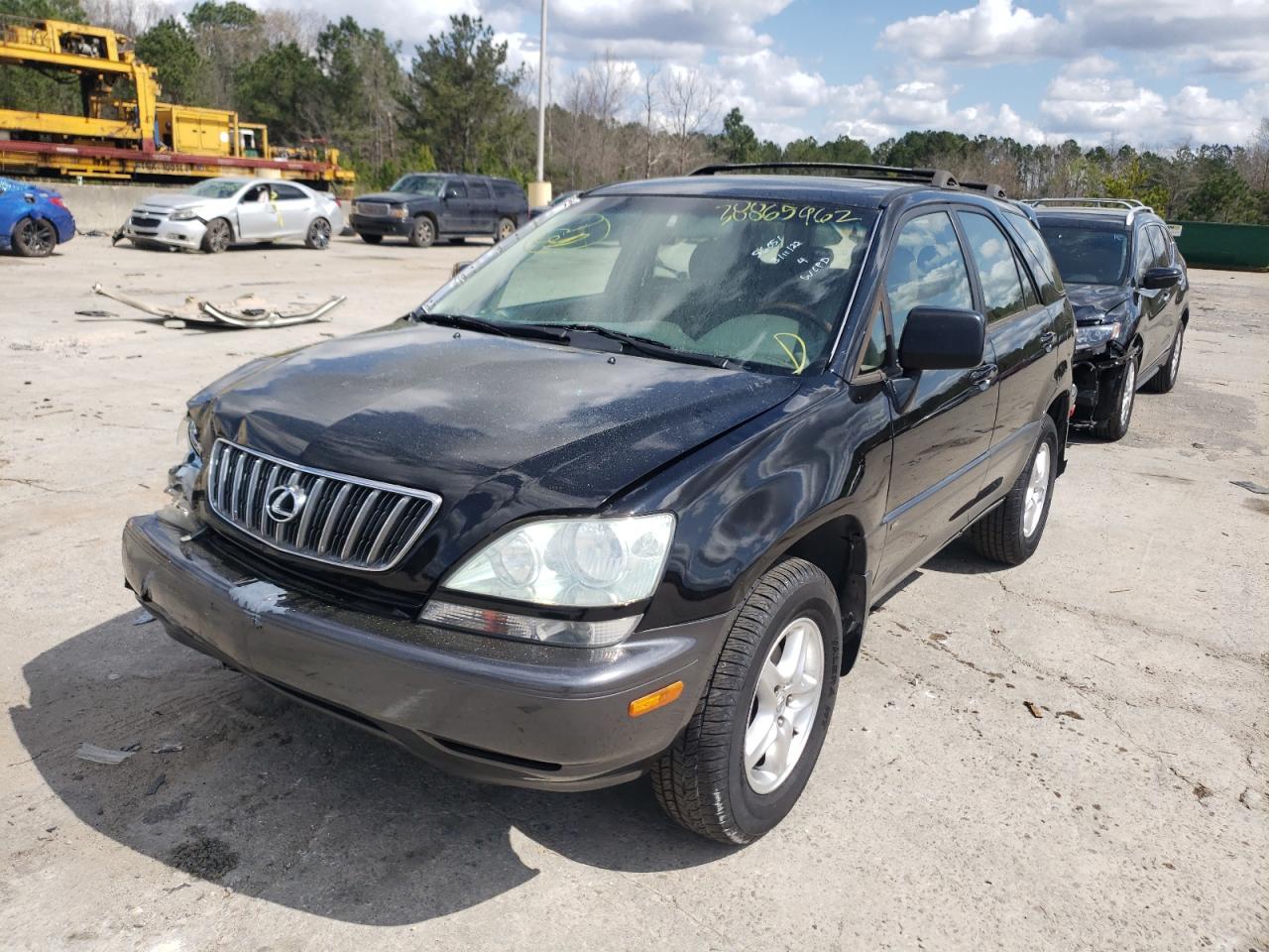 Photo 2 from auction – 2001 LEXUS RX 300 with VIN JTJHF10U710217537