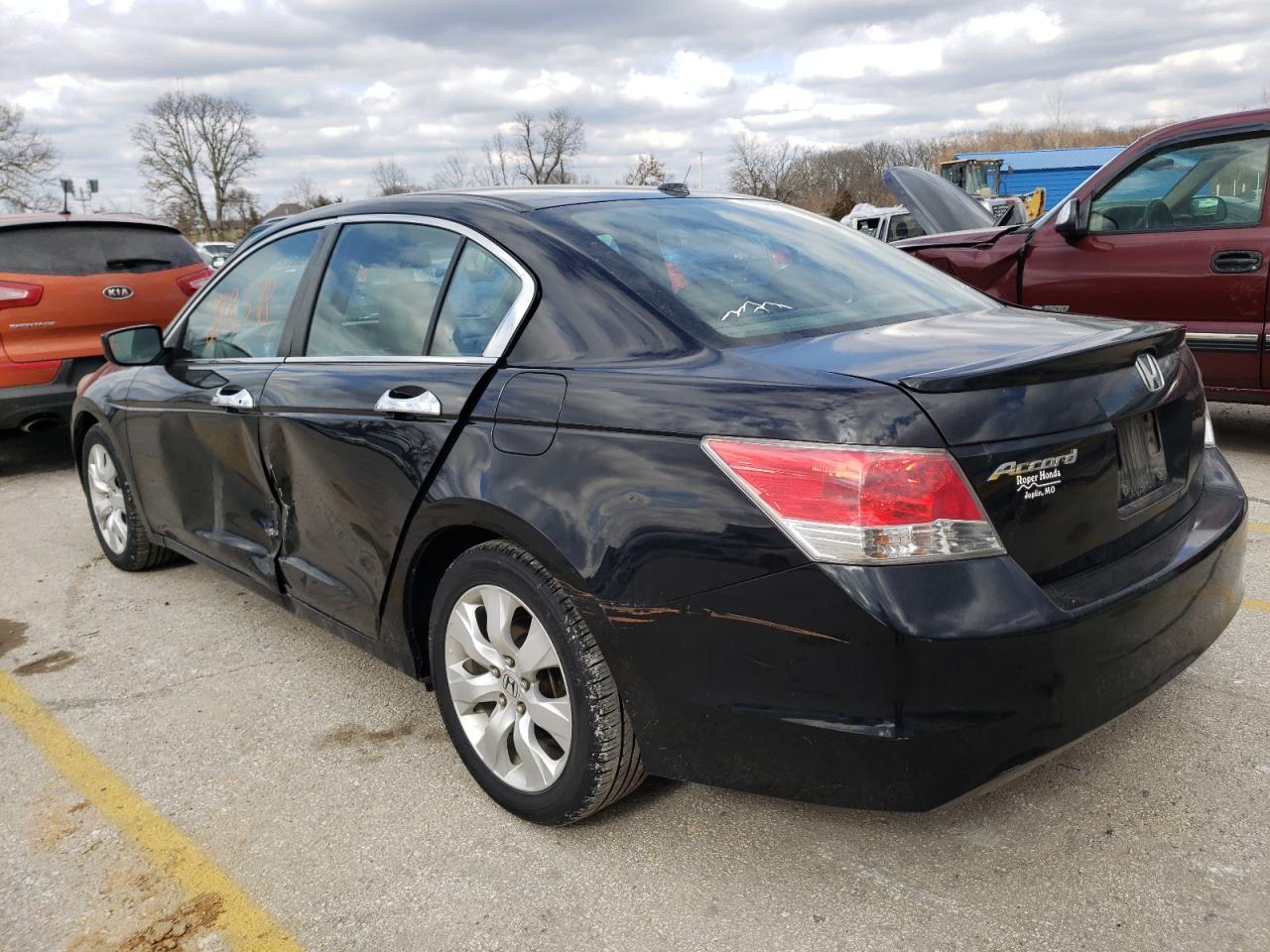 Photo 3 from auction – 2010 HONDA ACCORD EXL with VIN 1HGCP2F81AA062490