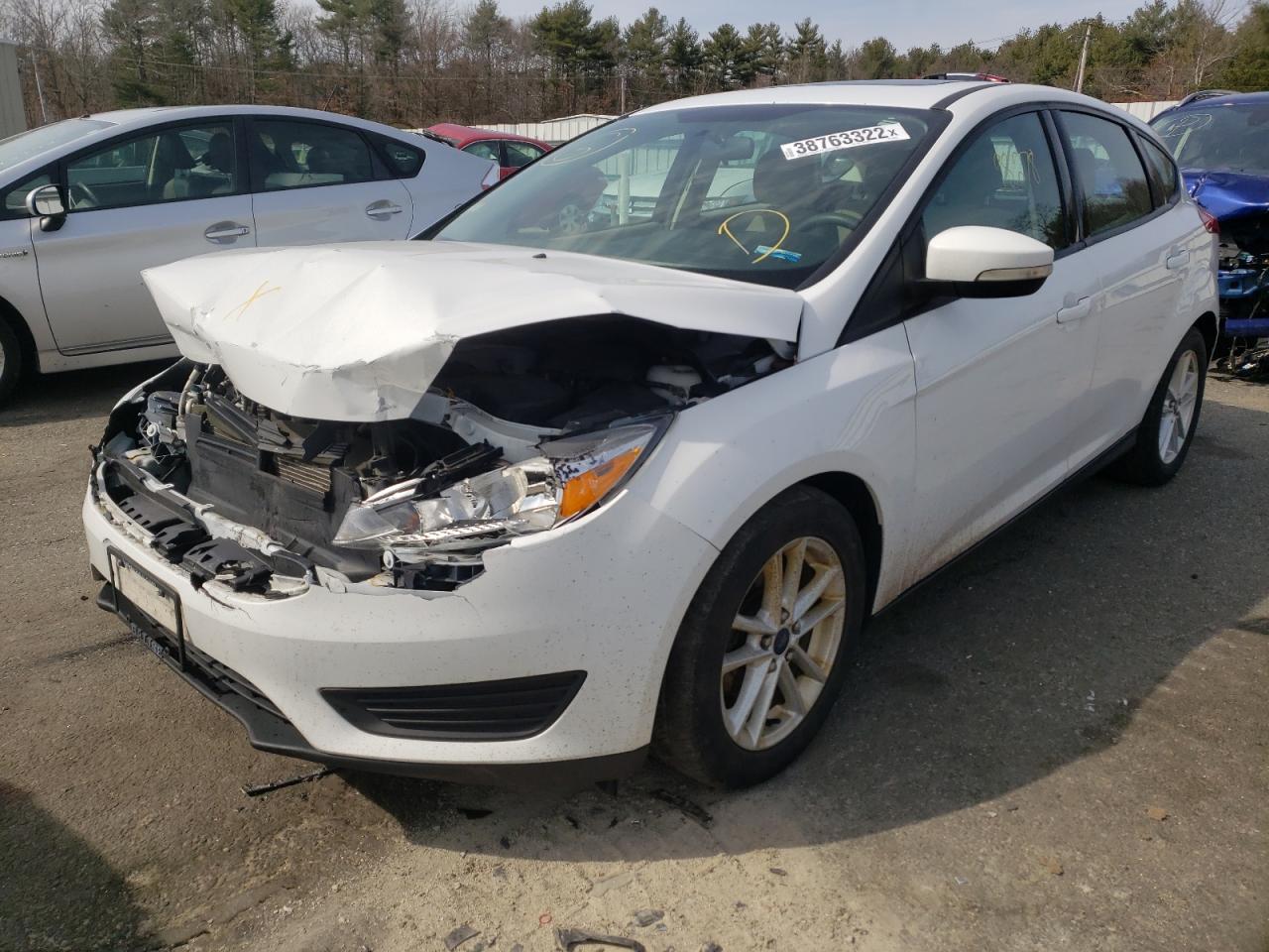 Photo 2 from auction – 2015 FORD FOCUS SE with VIN 1FADP3K27FL328932